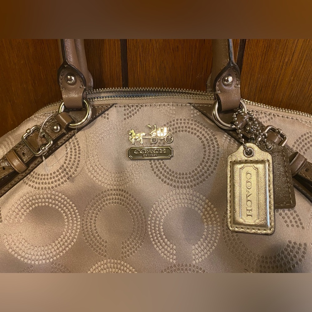 Coach Purse NWT - Picture 3 of 6